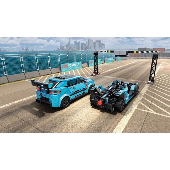 Конструктор LEGO Speed Champions 76898 Formula E Panasonic Jaguar Racing GEN2 car Jaguar I-Pace eTrophy