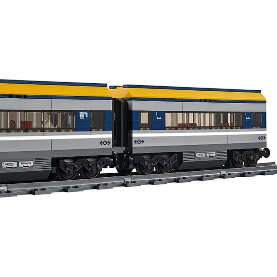 Конструктор LEGO City Trains Пассажирский поезд 60197