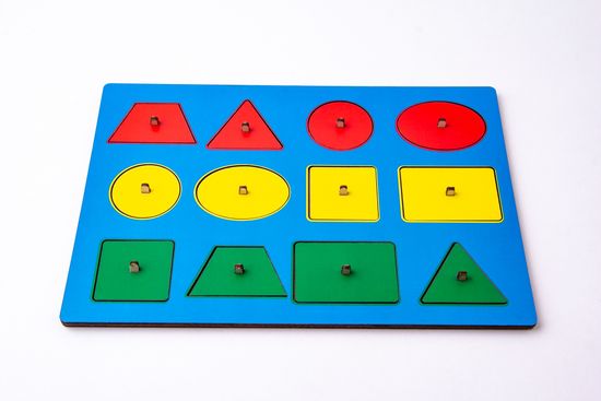 Монтессори «Геометрические фигуры №2»