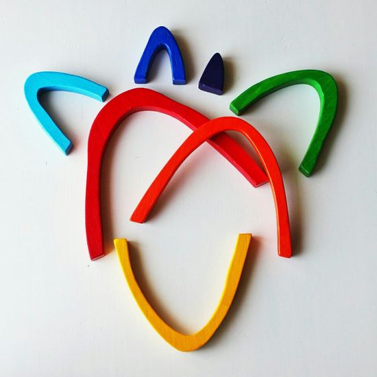 Стекер-пирамидка Радуга