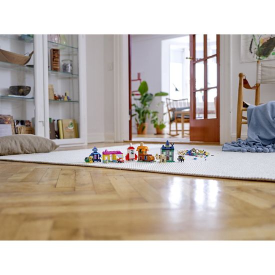 Конструктор LEGO Classic Набор для творчества с окнами 11004