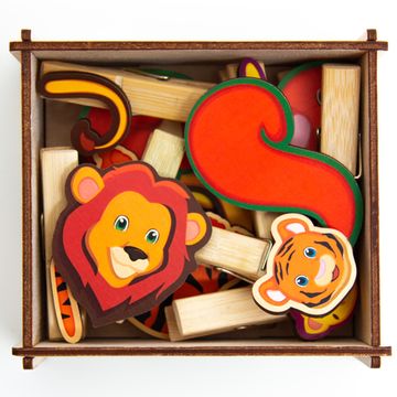 Игра с прищепками «Собери дикое животное»